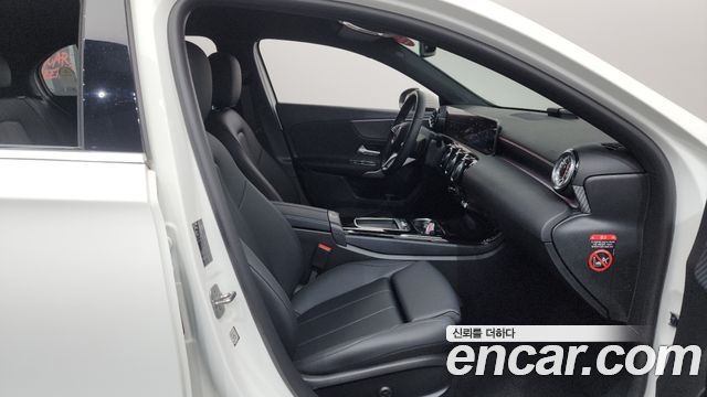 Mercedes-Benz A-Class A220 Hatchback