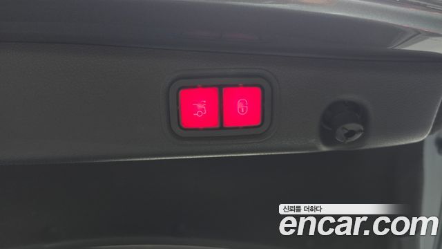Mercedes-Benz E-Class E300 4MATIC Exclusive