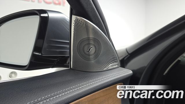 Mercedes-Benz E-Class E300 4MATIC Exclusive