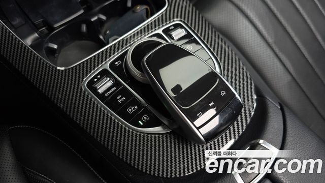 Mercedes-Benz E-Class E300 4MATIC Exclusive