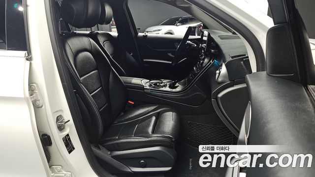 Mercedes-Benz GLC-Class GLC300 4MATIC