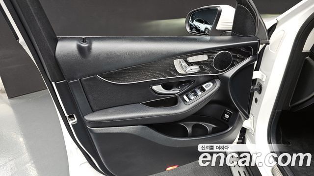 Mercedes-Benz GLC-Class GLC300 4MATIC
