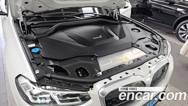 BMW iX3 M Sports