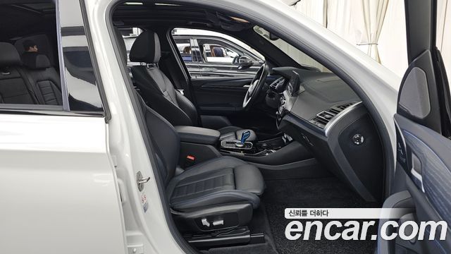 BMW iX3 M Sports
