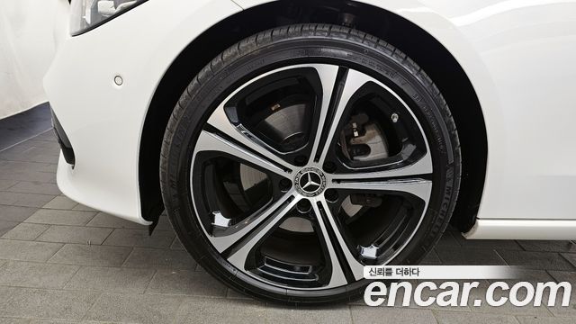 Mercedes-Benz C-Class C300 4MATIC Avantgarde