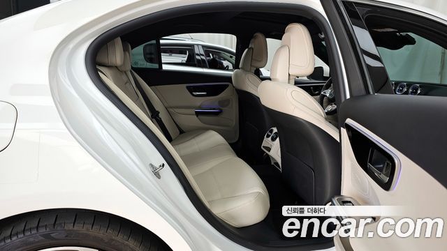 Mercedes-Benz C-Class C300 4MATIC Avantgarde