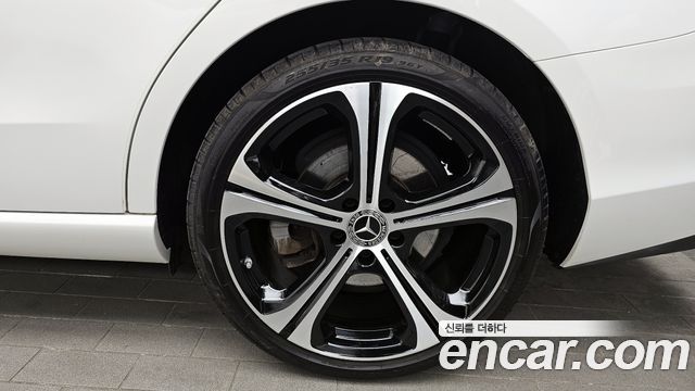 Mercedes-Benz C-Class C300 4MATIC Avantgarde