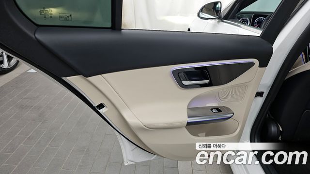 Mercedes-Benz C-Class C300 4MATIC Avantgarde
