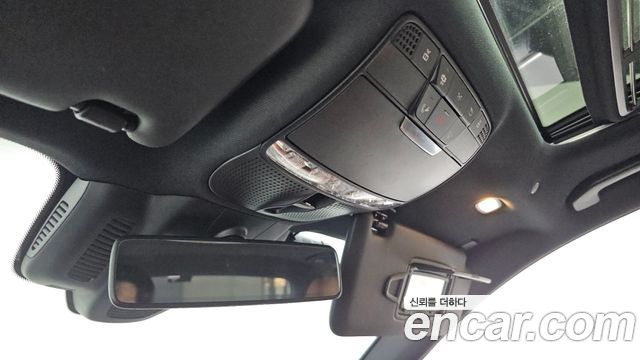 Mercedes-Benz E-Class E300 4MATIC AMG Line