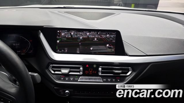 BMW 2-Series 220i Sport