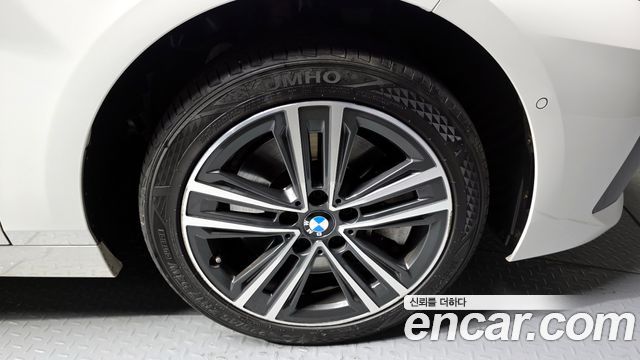 BMW 2-Series 220i Sport