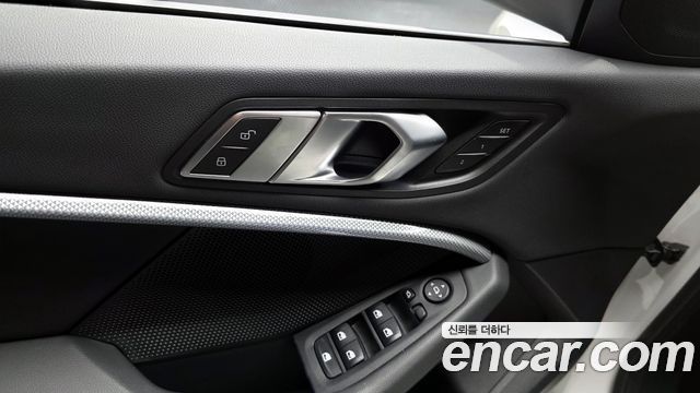 BMW 2-Series 220i Sport