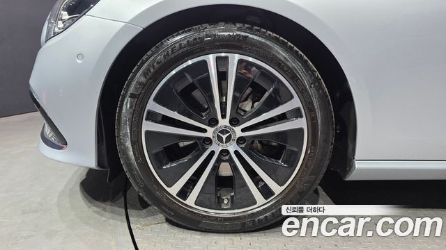 Mercedes-Benz E-Class E250 Avantgarde