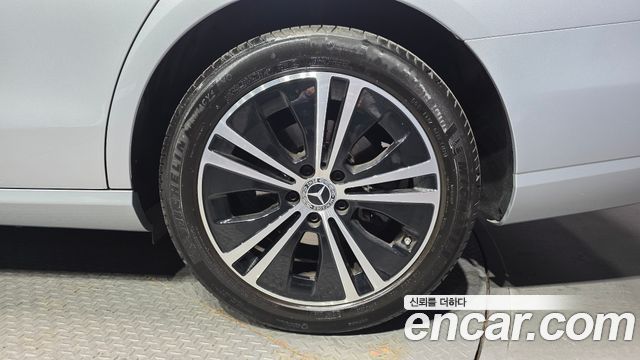 Mercedes-Benz E-Class E250 Avantgarde