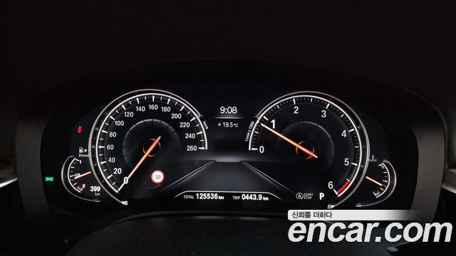 BMW 5-Series 520d xDrive Luxury Plus