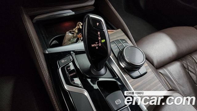 BMW 5-Series 520d xDrive Luxury Plus