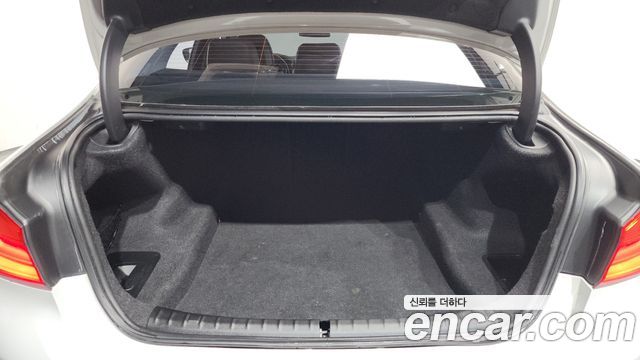 BMW 5-Series 520d xDrive Luxury Plus
