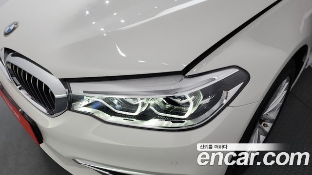 BMW 5-Series 520d xDrive Luxury Plus