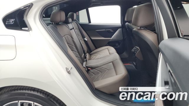 BMW 5-Series 520i Special Edition