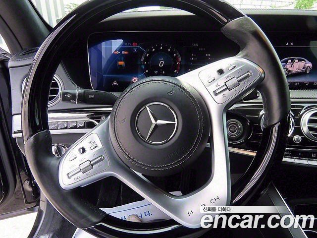 Mercedes-Benz S-Class Maybach S560 4MATIC