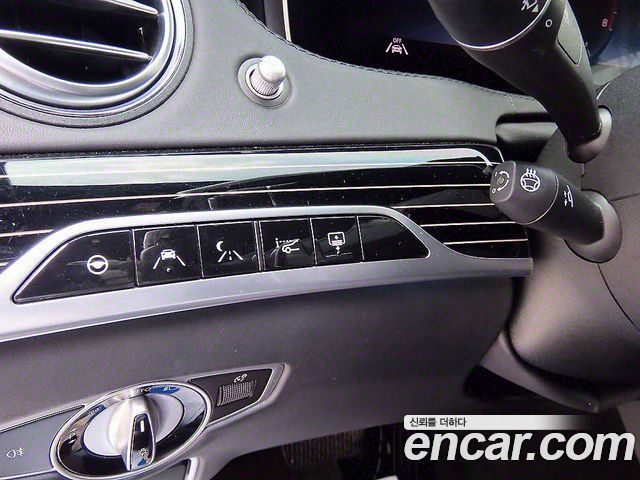 Mercedes-Benz S-Class Maybach S560 4MATIC
