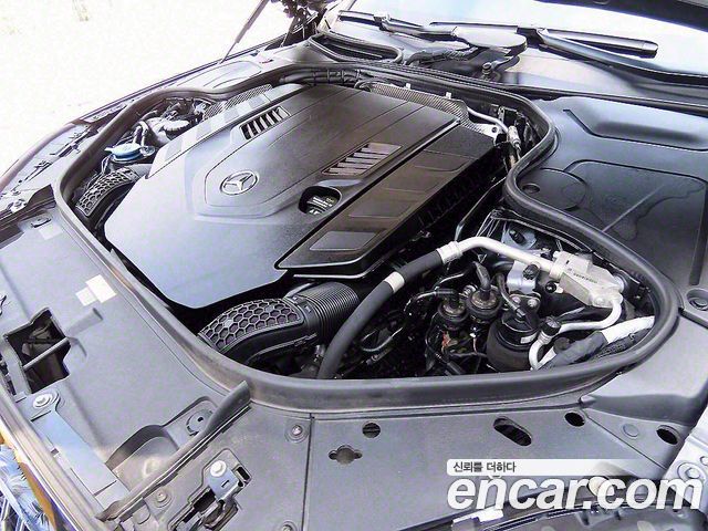 Mercedes-Benz S-Class Maybach S560 4MATIC