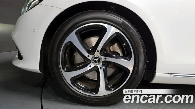 Mercedes-Benz E-Class E250 Avantgarde