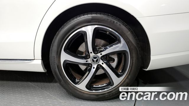 Mercedes-Benz E-Class E250 Avantgarde