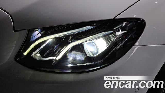 Mercedes-Benz E-Class E250 Avantgarde