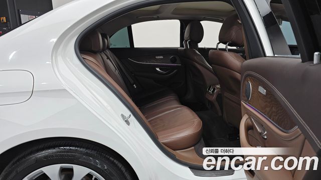 Mercedes-Benz E-Class E300 Exclusive