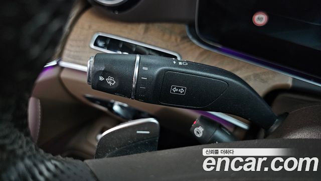 Mercedes-Benz E-Class E300 Exclusive