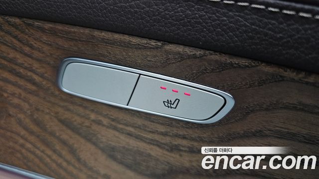 Mercedes-Benz E-Class E300 Exclusive
