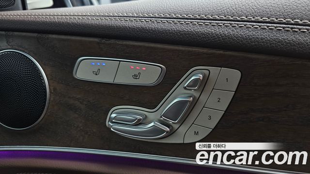 Mercedes-Benz E-Class E300 Exclusive