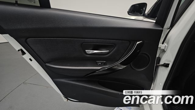 BMW 3-Series 320d