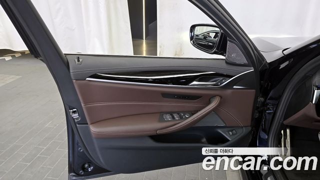BMW 5-Series 530i M Sport Package