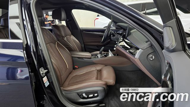BMW 5-Series 530i M Sport Package
