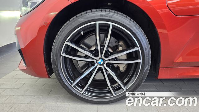 BMW 3-Series 330e M Sport