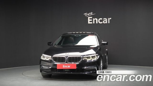 BMW 5-Series 530i xDrive Luxury Plus