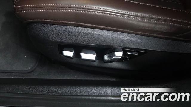 BMW 5-Series 530i xDrive Luxury Plus