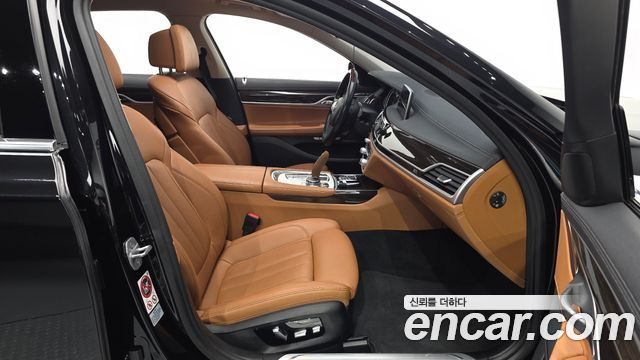 BMW 7-Series 740Li xDrive