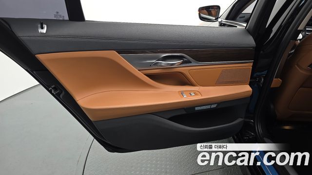 BMW 7-Series 740Li xDrive