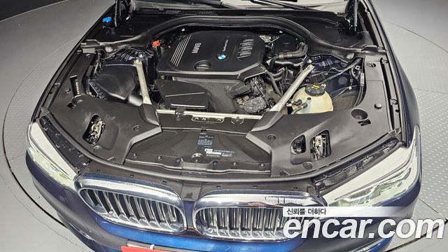 BMW 5-Series 520d Luxury Special Edition