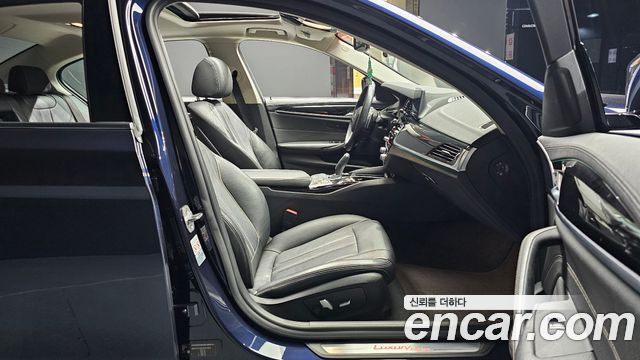 BMW 5-Series 520d Luxury Special Edition