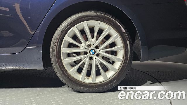 BMW 5-Series 520d Luxury Special Edition