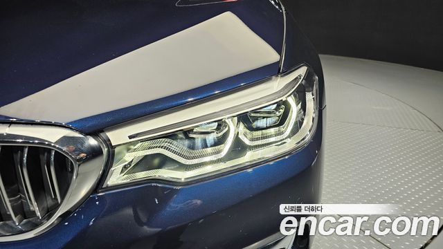 BMW 5-Series 520d Luxury Special Edition