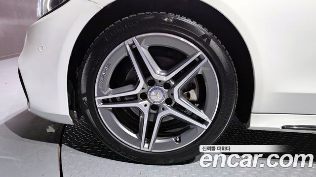 Mercedes-Benz C-Class C200