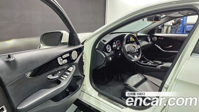 Mercedes-Benz C-Class C200