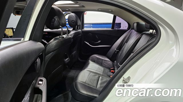 Mercedes-Benz C-Class C200