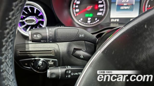 Mercedes-Benz C-Class C200