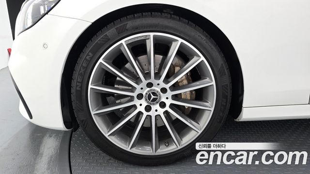 Mercedes-Benz E-Class E350 4MATIC AMG Line